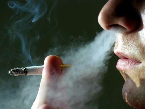 Qorshaha lagu Mamnuucayo Sigaar Cabista Goobaha qaarkood oo socota..