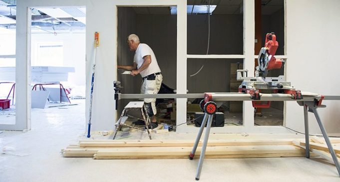 Moderaterna Canshuurta oo laga yareenayo Dadka Shaqeeya iyo kuwa..