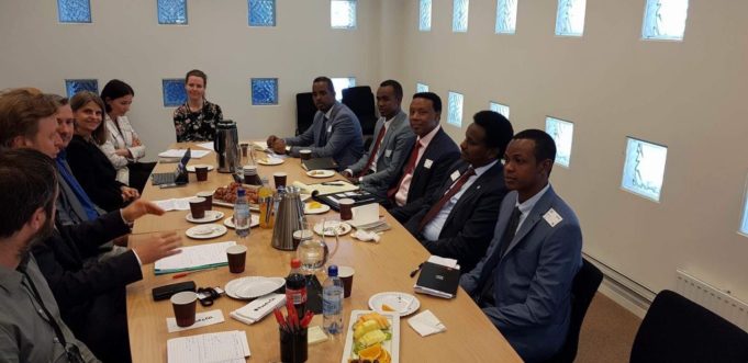 Sawiro Dowlada Somaliya iyo Norway oo ka hadlay Arimaha Qaxootiga..