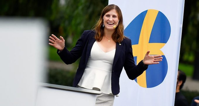 Nyköping Xisbiyada oo Migrationsverket ugu baaqay in Shaqada laga joojiyo Jessica Ohlsson.