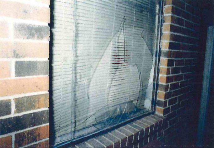 Sweden oo ku xukuntay 7 bilood oo Xabsi ah nin jabiyay Daaqado iskuul iyo bixinta lacag gaareysa.