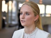 Waa Tuma Qofka ugu yar Barlamaanka Cusub ee Sweden iyo Xisbiga ay ka tirsantahay..