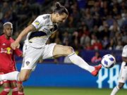 Buug Cusub oo ka hadlaya Zlatan Ibrahimovic oo dhawaan soo baxaya..