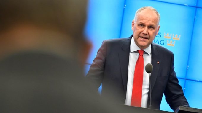 Go’anka Xisbiga Vänsterpartiet ee taageerida Stefan Löfven oo la Sugayo maanta.