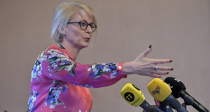 Xisbiga Moderateka oo soo bandhigay Lacagta uu siinayo Kamuunada Dalka.