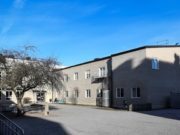 Hogaamiyaasha iskuulada Muslimiinta Sweden oo la xiray kuwaasi oo lagu heesto.