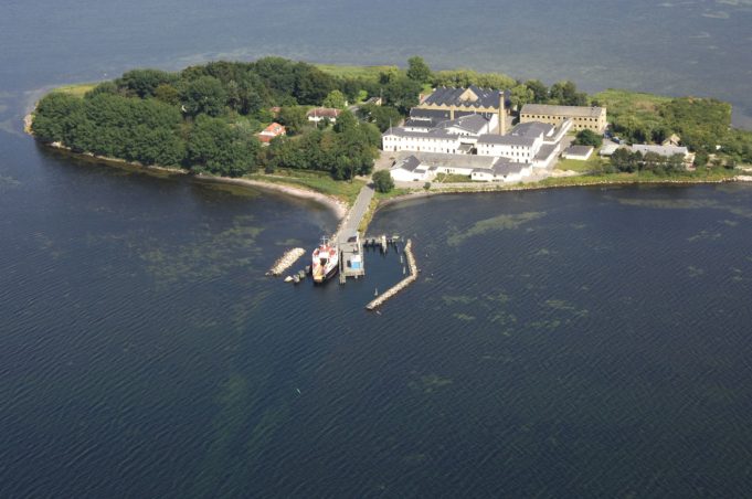 Dowlada Cusub ee Denmark oo ka laabatay Sharciga Qaxootiga lagu geenayo Jaziirada Lindholm