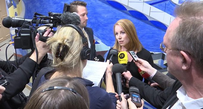 Annie Lööf iyo Stefan Löfven oo maanta ka hadlaya dhismaha dowlada cusub.