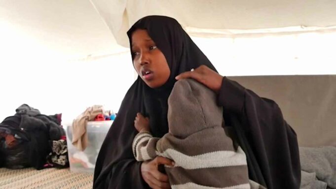 Hibo oo dowlada Sweden ka codsatay in ayada iyo cunugeeda dib ugu soo laabtan Dalka.