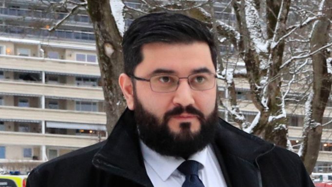 Xildhibaan ka tirsan Norway oo Hub laga helay Gurigiisa iyo Qof uu u hanjabay.