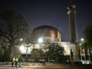 Booliska Norway oo hakiyay Masaajid ay ka Socota Salaada Jimcaha