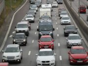 Sharci Cusub Waa Mumnuuc in aad kaxeyso Gaari ku shaqeeya bensin ama diesel hadii sanadahan uu ka ween yahay