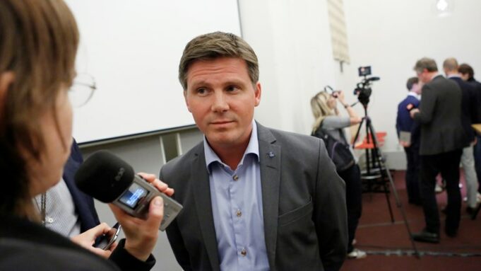 Erik Ullenhag oo isku soo sharaxaya Xilka Gudoomiyaha Xisbiga Liberaterna