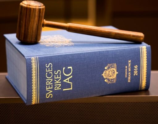 Dacwad lagu soo oogay Macalin Sweden u dhashay oo 15 Arday u soo bandhigay Galmo