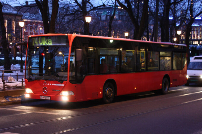 Norway Darawal Somali ka xeeya Basaska oo 7 Sano Sharci la’an ah kadib markii laga ceshtay.