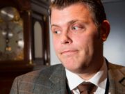 Wasiir ka tirsan Norway oo loogu baaqay in uu iska casilo Xilkiisa