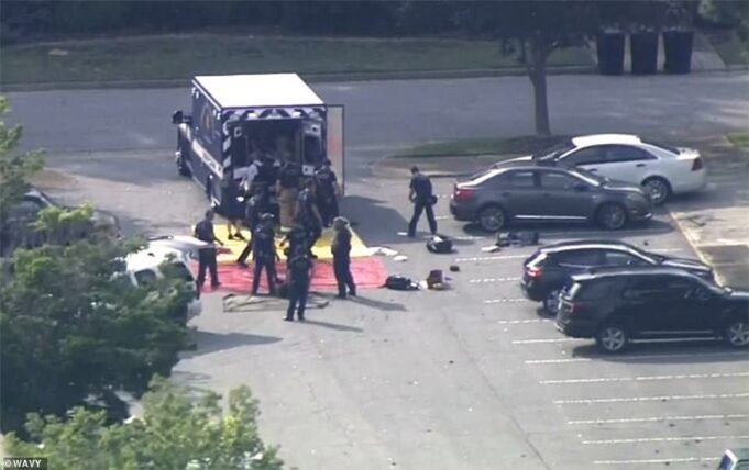 Toogasho ka dhacday Dalka Mareykanka oo dad badan ku dhinteen