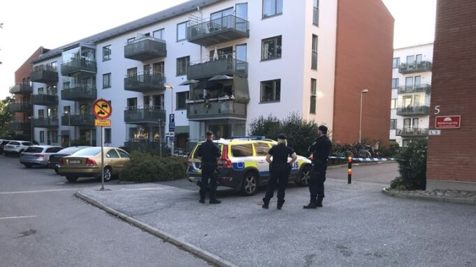 Xaafada Vällingby Gabar Dhalinyaro ah oo Toogasho lagu dilay Habeenimadii Xalay