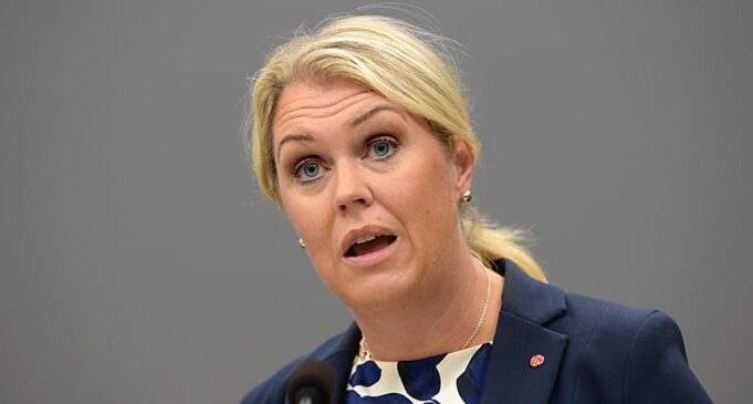 Sharci Cusub ” Waxaan Rabnaa in Waalidka lagala tashan Caawinta Caruurtooda