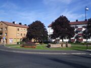 Hooyo iyo Caruur ay dhashay oo gaari ku jiiray Magaalada Falköping