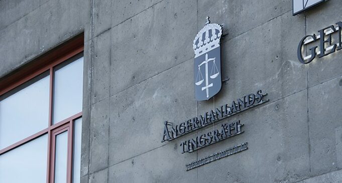 Xukun lagu riday nin xaaskiisa ka caawiyay in ay dhimato