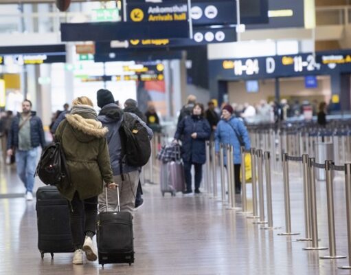 Sweden oo digniin kasoo saartay Safarada lagu tagayo labo Dal oo Yurub Ah