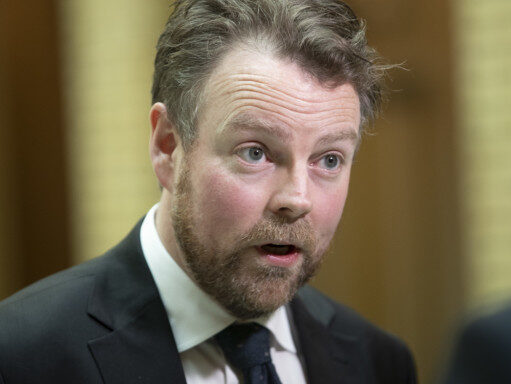 Norway oo Warqad dhaqtar cadeen ah uga baahan waalidka doonaya lacagta Xanaanadda Caruurta