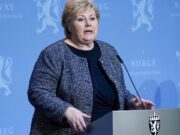 Erna Solberg oo soo dagsatay App ay somalida aad u isticmaalaan iyo eedeyn loo jeediyay.