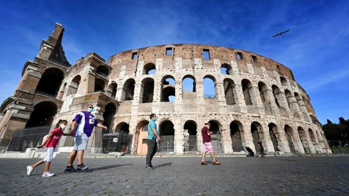 Italy oo maalinta isniinta fureysa Xuduudaha iyo guud ahaan ganacsiga wadanka gudahiisa ah
