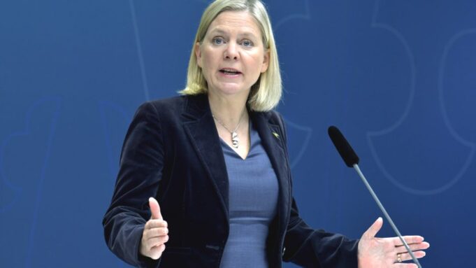 Dowlada oo 39 Bilyan ku Caawineysa shirkadaha dhaqaalo xumada soo wajahday