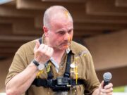 Lars Thorsen oo lagu weeraray Ukumo iyo Yaanyo/tamaandho isagoo ka hadlaya Islaamka