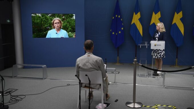 Dowlada Sweden oo kordhisay Xayiraada Saaran booqashada goobaha dadka waayeelka