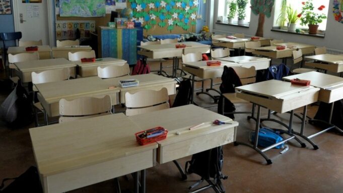 Magaalada Götenborg 33 Caruur ah oo dib ugu soo laaban Iskuulada Sanadkan