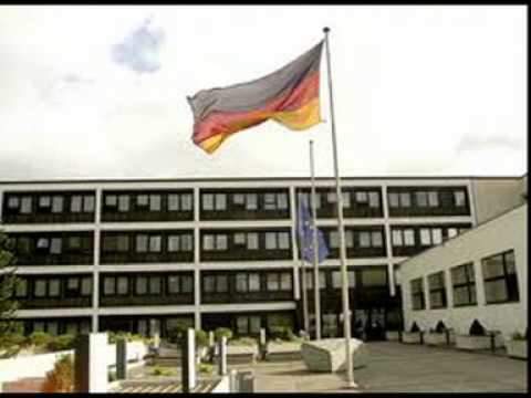 Germany Sharciga ayaa kala noqoneynaa Waalidka Gudniin ku sameeya Caruurtiisa