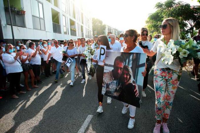 Darawal Bus oo loo dilay Marada Afka lagu xirto (munskydd) darteed