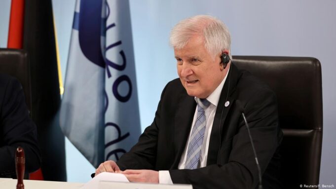 Germany oo Midowga Yurub ku Cadaadinaya Xal laga gaaro Qaxootiga Cusub