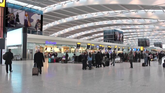 War deg deg Ah:- Dowlada UK oo soo saartay 59 wadan ee booqan kara wadankeeda