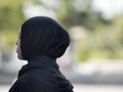 Haweeney 50 Sano jir ah oo Maxkamad loo soo taagay Aflagaado ay u geesatay Haweeney Xijaab Xiran