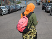 Caruurta Lagu Qasbo Xijaabka oo Baaritaan lagu Sameenayo