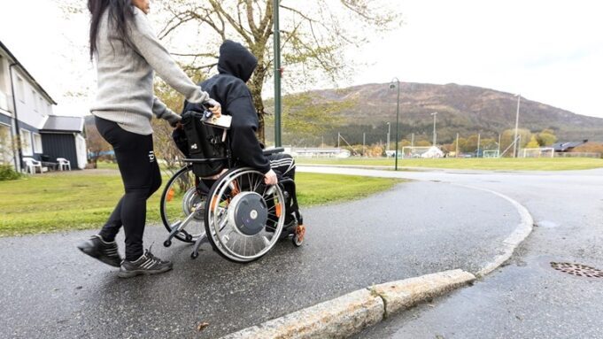 Sweden oo mushaharka u kordhisay Shaqaalaha u shaqeeya Dadka Caawinta u baahan ee (personlig assistent)
