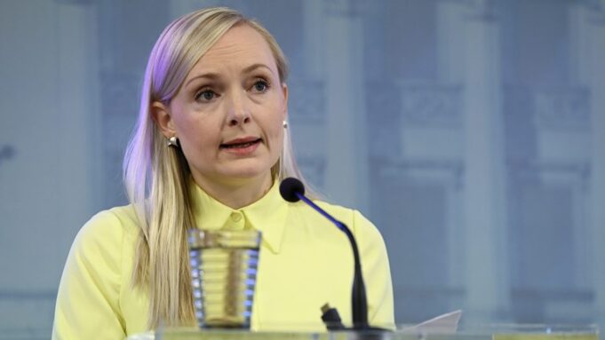 Dalalka Finland iyo Uk oo Xayiraada ka qaaday Safarada toos ee Sweden uga imaanaya