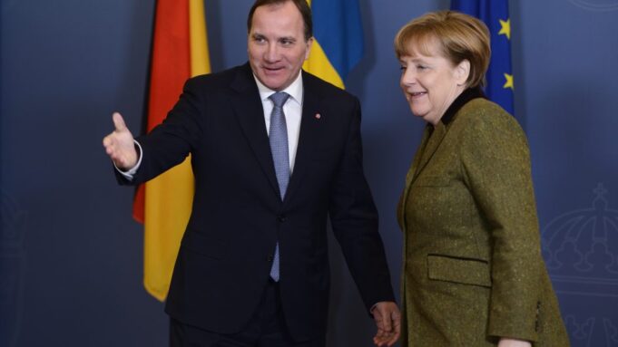 Rai’sal Wasaaraha Sweden oo ku sugan Germalka isagoo la kulmidoona Angele Markel