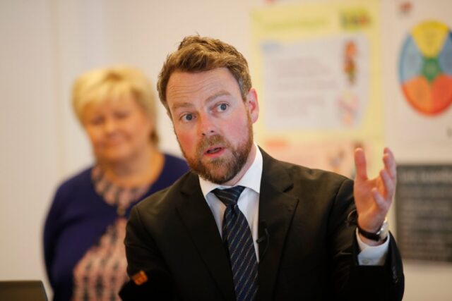 wasiir norway soshiyal