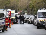 Dad ku dhaawacmay Weerar loo adeegsaday mindi oo ka dhacay meel u dhow Wargeyska Charlie Hebdo Dalka Faransiiska