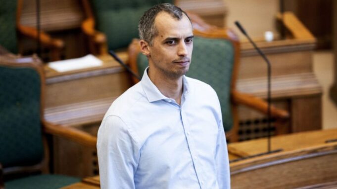 Denmark oo Sadex Sano ku Xukumeysa Wadaadkii Furiin ka celiya Haweenka