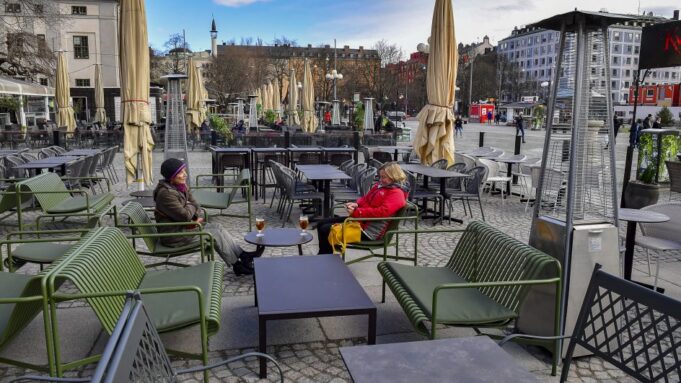 Cudurka Corona oo ku sii kordhaya Caasimada Stockholm