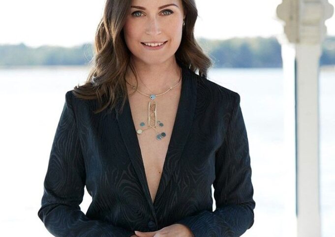 Sawirka Raisel Wasaaraha Finland oo Khilaaf ka dhex abuuray Dadka Finishka