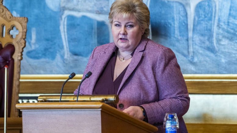 Erna Solberg: oo Shacabka Norway u sheegtay Talaabada ay Dowlada Qaadeyso hadii aan lagu guuleysan Yareynta Corona