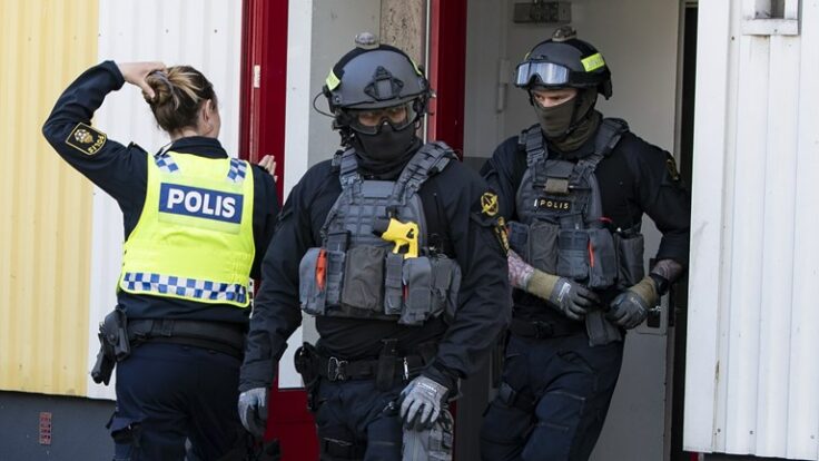 Booliska Stockholm oo caawinaya Qoysaska Nawaaxiga järva Si Caruurta looga badbaadiyo Kooxaha Gangiska