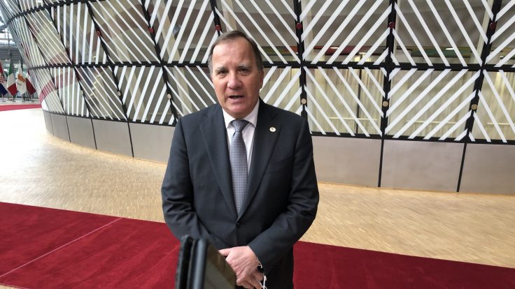 Stefan Löfven oo Xisbiga Liberalerna ugu baaqay in go’ankooda dib uga fakaraan